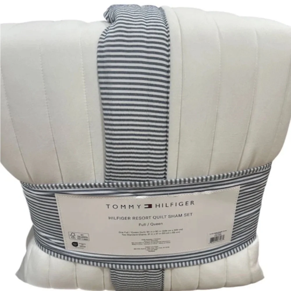 Tommy Hilfiger Resort Blue and White Quilt Sham Set 90”x90”